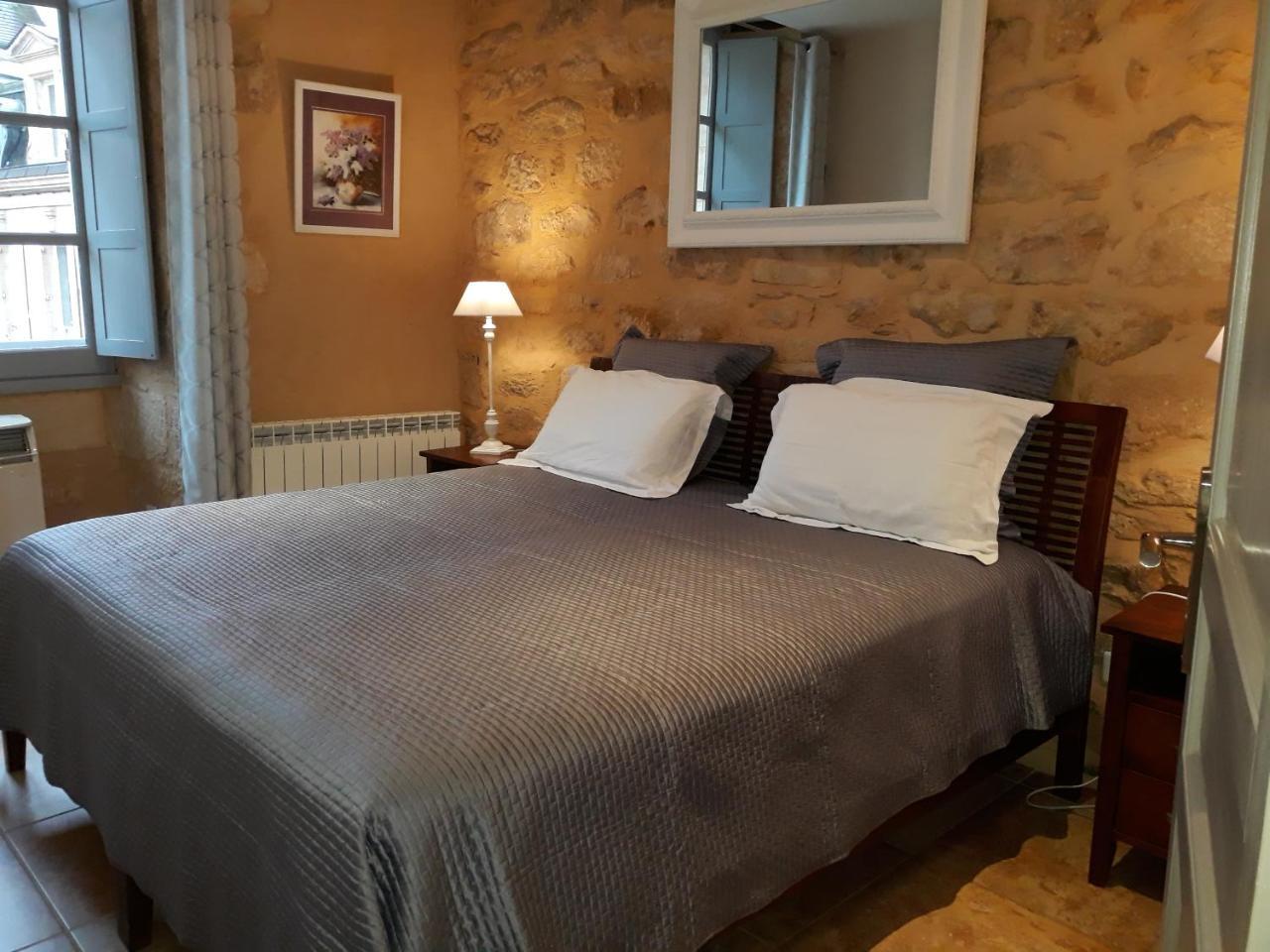 Appartamento Le Grenier Du Chapitre Sarlat Esterno foto